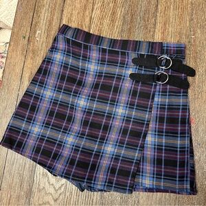 SO Junior Wrap Mini Skirt / Short, Plaid Skort, Scotland Style, Size 7 NWOT